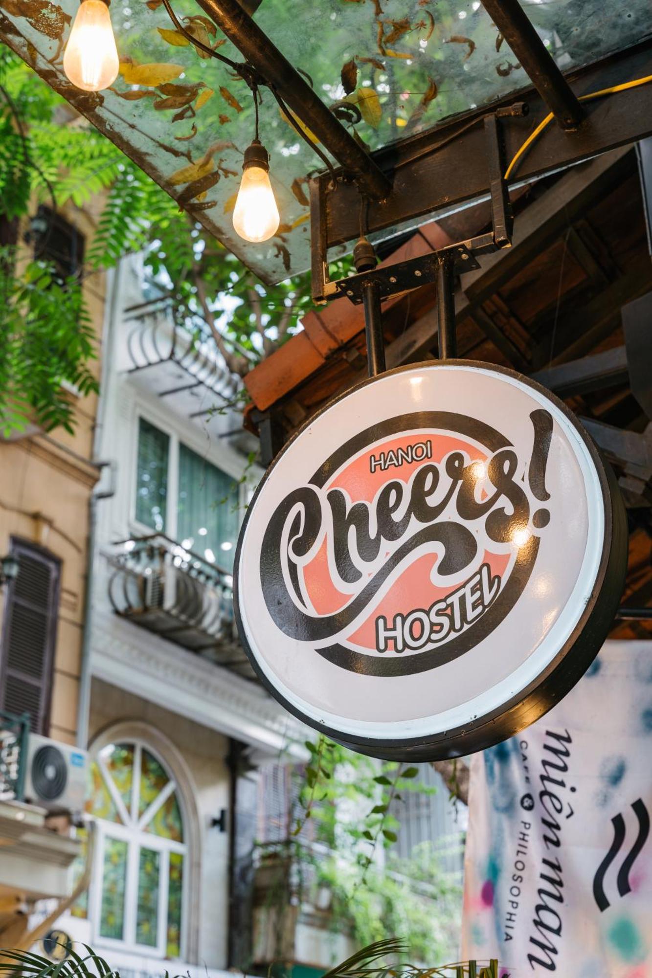 Cheers Hostel Ханой Екстериор снимка